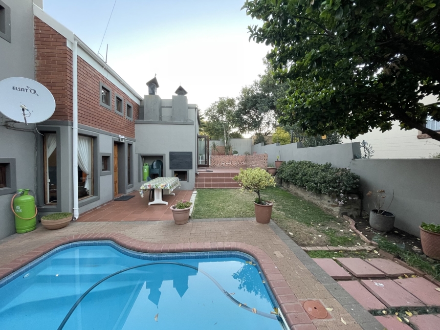 3 Bedroom Property for Sale in Pentagon Park Free State